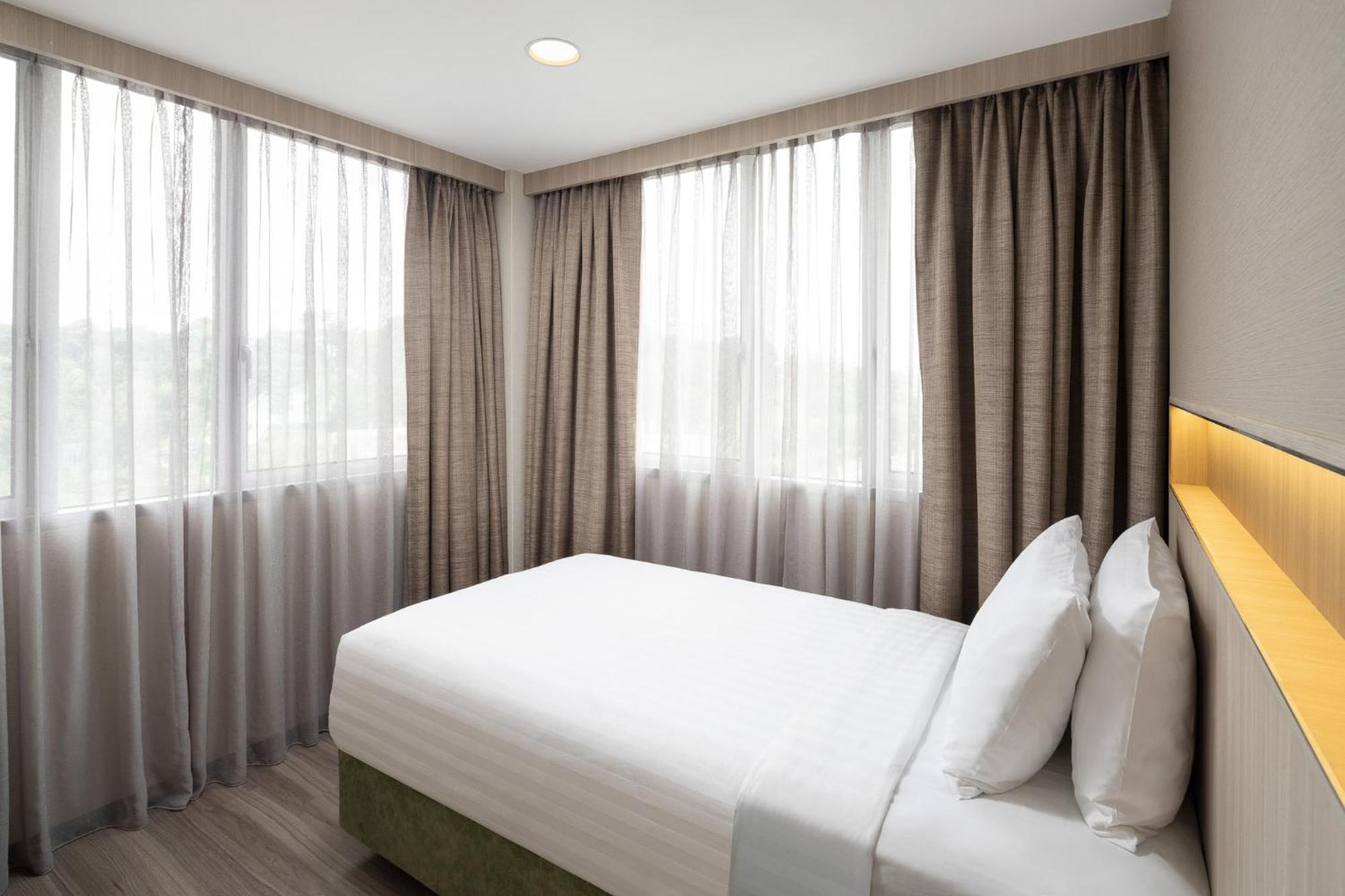 Park Avenue Clemenceau Aparthotel Singapore Exterior photo